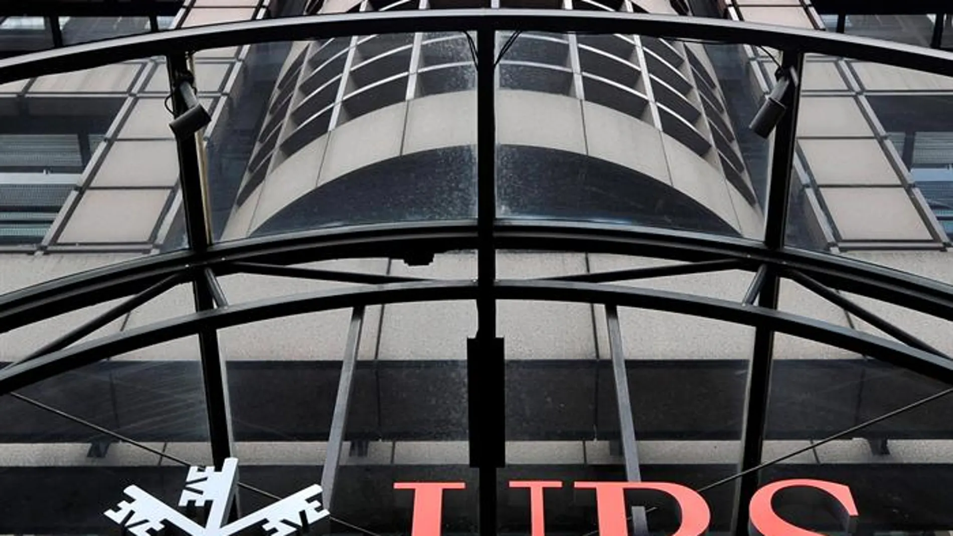 UBS pierde 1.740 millones en el tercer trimestre UBS pierde 1.740 millones en el tercer trimestre