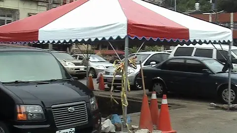 Excavación en una fortaleza en el puerto de Keelung en Taiwán Excavación en una fortaleza en el puerto de Keelung en Taiwán