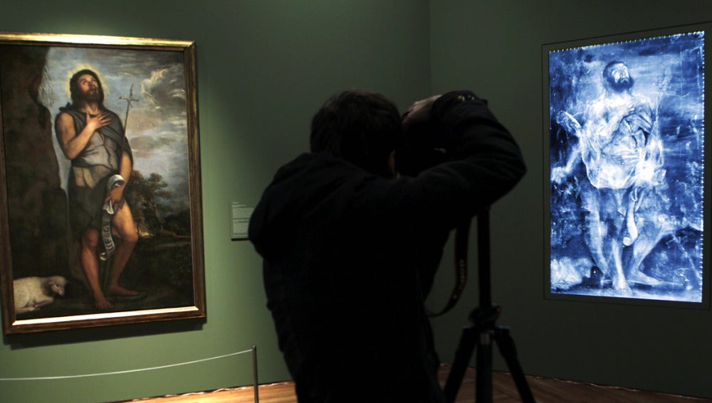 El San Juan Bautista en El Prado al lado de su radiografía