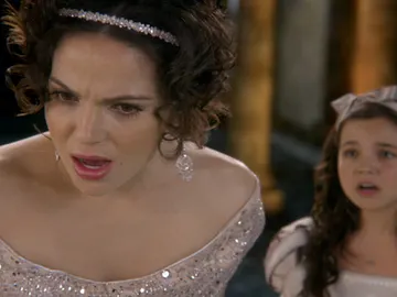 La razón por la que Regina odia a Blancanieves La razón por la que Regina odia a Blancanieves