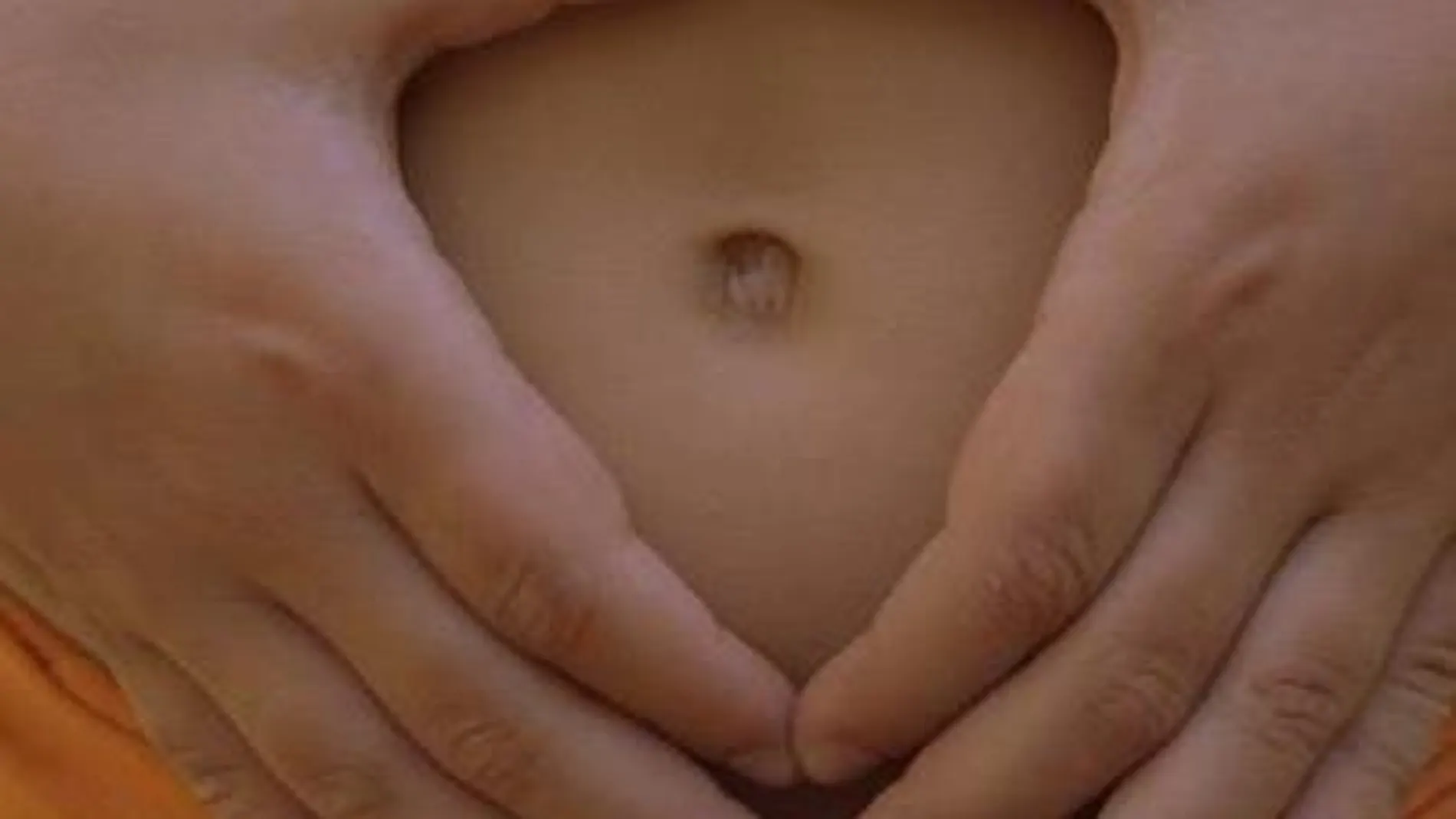 Imagen de un ombligo humano Imagen de un ombligo humano