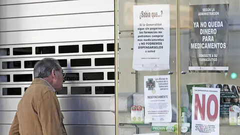 Farmacia cerrada en seguimiento de la huelga indefinida Farmacia cerrada en seguimiento de la huelga indefinida