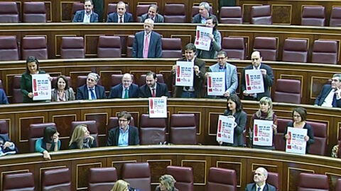 Esca&ntilde;os socialistas a favor del PSOE.