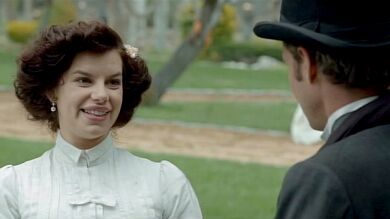 Elena flirtea con Don Javier en los jardines