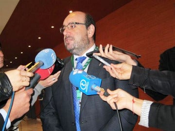 Miguel Borra, secretario general de CSI-F, comparece ante la prensa.