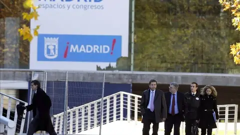 El fiscal superior de Madrid, Manuel Moix, junto al juez que investiga el caso Madrid Arena, Eduardo López Palop. El fiscal superior de Madrid, Manuel Moix, junto al juez que investiga el caso Madrid Arena, Eduardo López Palop.