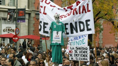 La 'Marea blanca' por las calles de Madrid el pasado 18 de noviembre