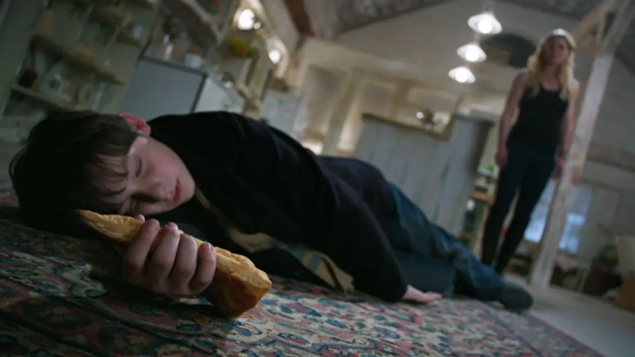 Henry se envenena con la manzana mágica de Regina