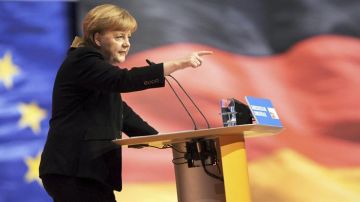 La canciller alemana, Angela Merkel, da un discurso durante el congreso del partido CDU