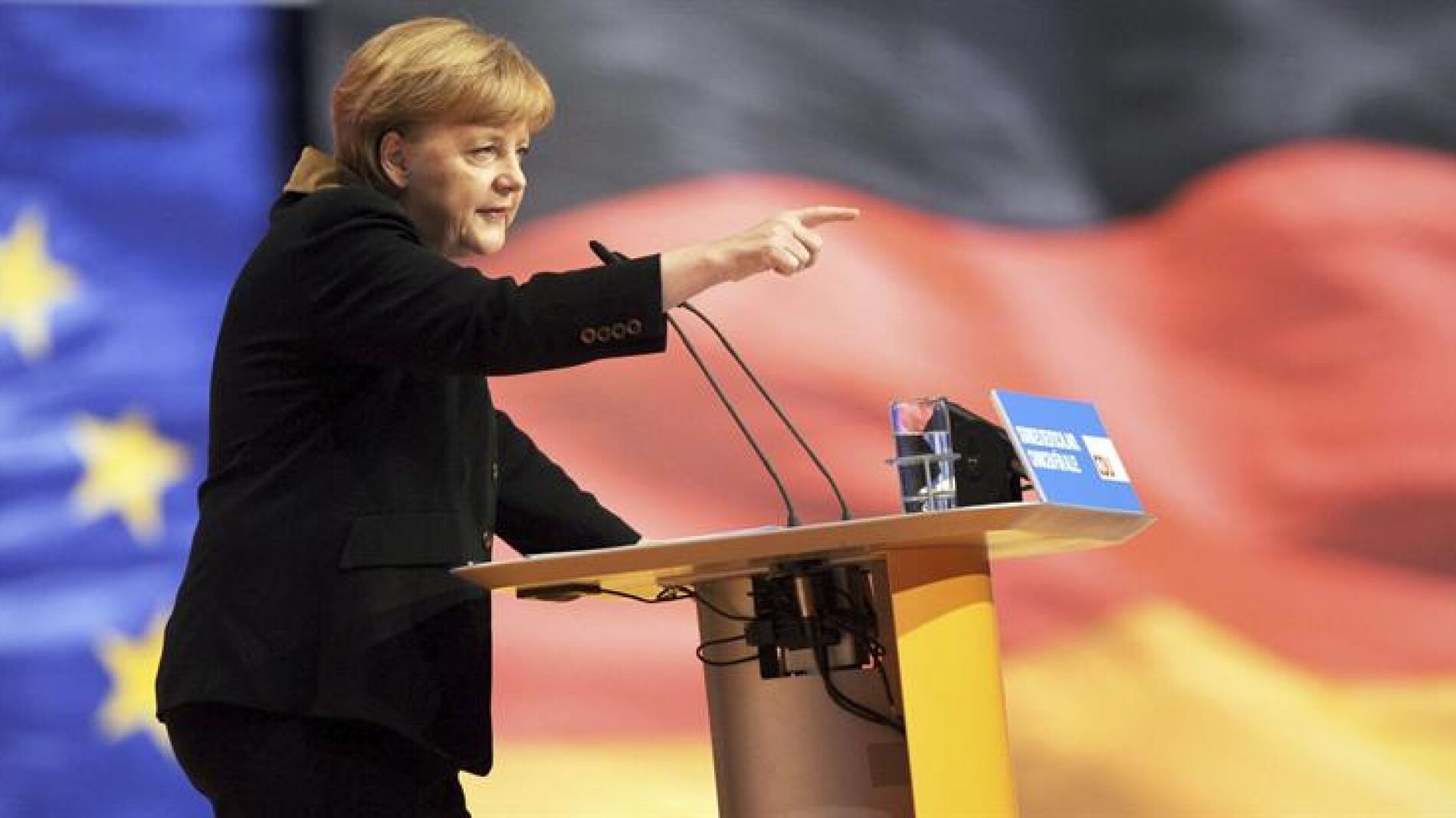 La canciller alemana, Angela Merkel, da un discurso durante el congreso del partido CDU