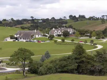Residencia propiedad del fundador de MegaUpload, Kim Schmitz o Dotcom, en Coatesville Residencia propiedad del fundador de MegaUpload, Kim Schmitz o Dotcom, en Coatesville