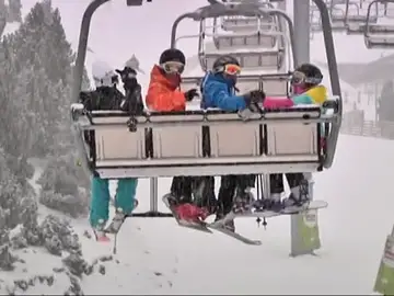 Un puente para disfrutar de la nieve, pero tambien de la playa o la capital Un puente para disfrutar de la nieve, pero tambien de la playa o la capital
