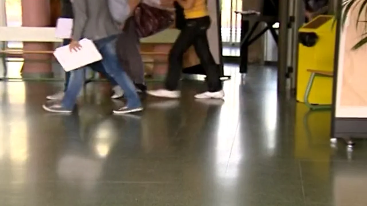 Pegarle a un profesor cuesta 100 euros Pegarle a un profesor cuesta 100 euros