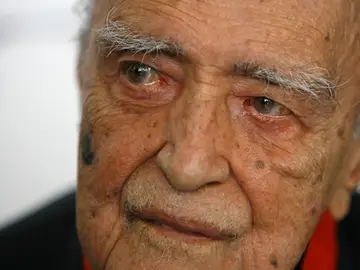 Oscar Niemeyer, el padre de la arquitectura brasileña Oscar Niemeyer, el padre de la arquitectura brasileña