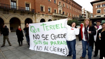 Protestas ante el cierre del parador de Teruel