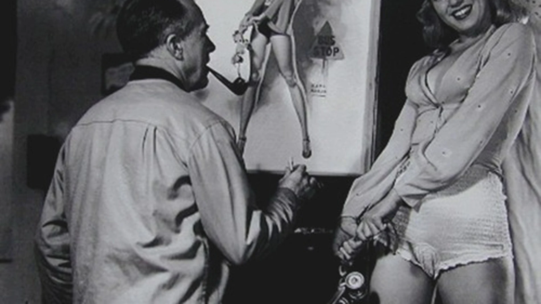 Earl Moran junto a Marilyn Earl Moran junto a Marilyn