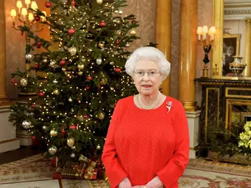 La reina Isabel II en su último discurso navideño La reina Isabel II en su último discurso navideño