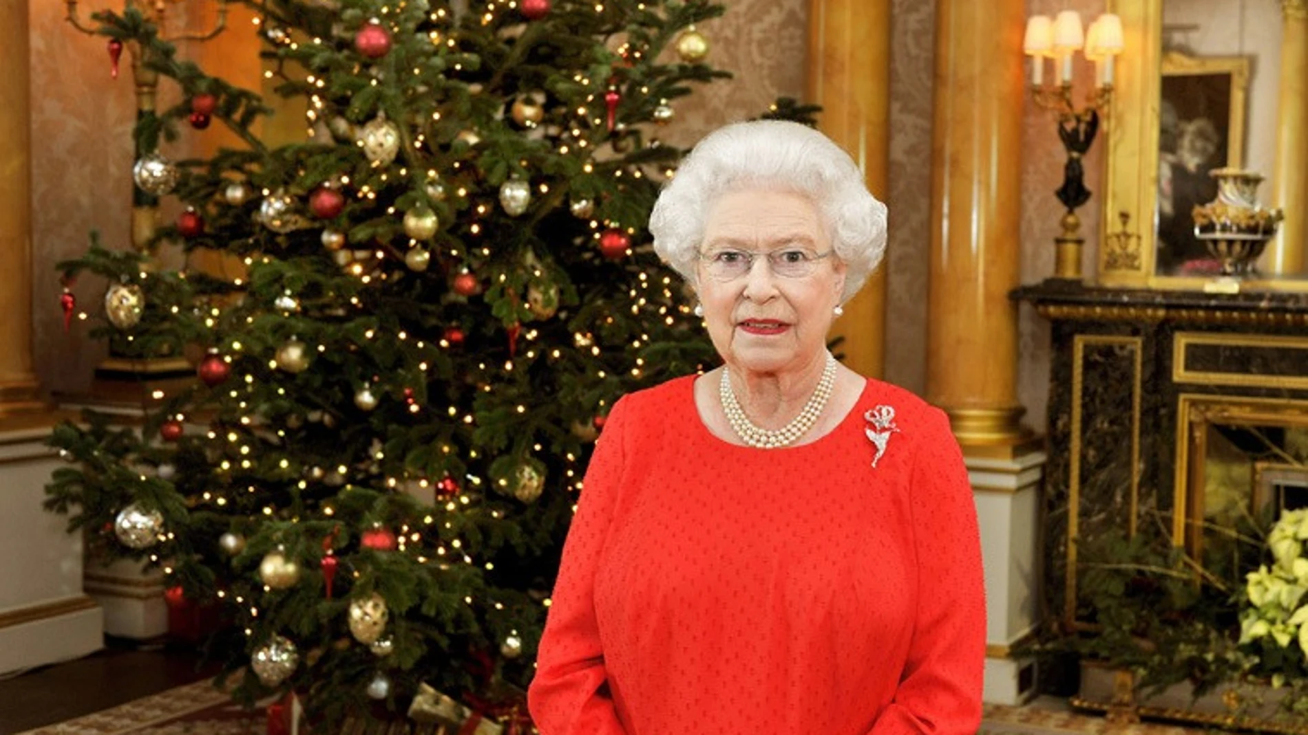 La reina Isabel II en su último discurso navideño La reina Isabel II en su último discurso navideño