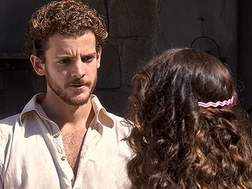Andrés corta su relación con María Andrés corta su relación con María