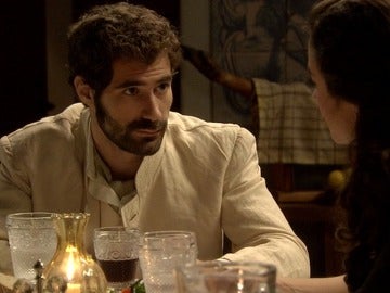 Julio pide a Sofía que supere la muerte de sus padres