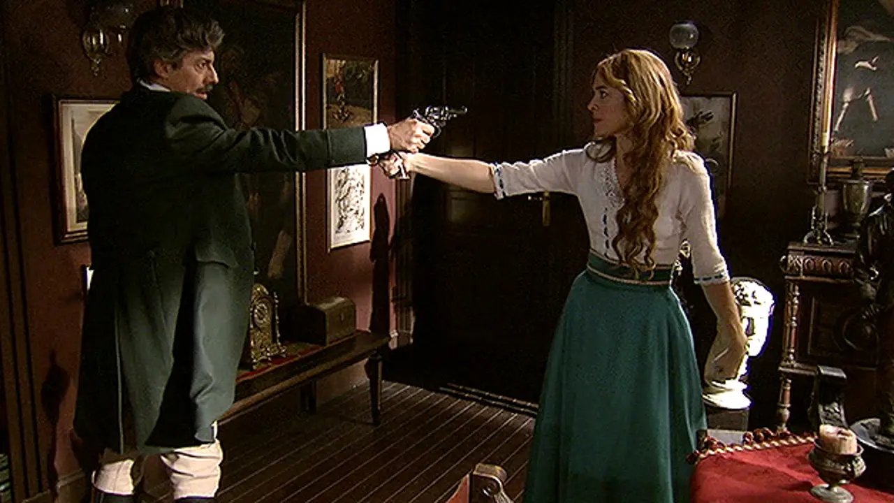 Bocanegra sigue chantajeando a Sara