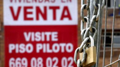 El euríbor de mayo baja al 0,593 %, pero encarece de nuevo las hipotecas