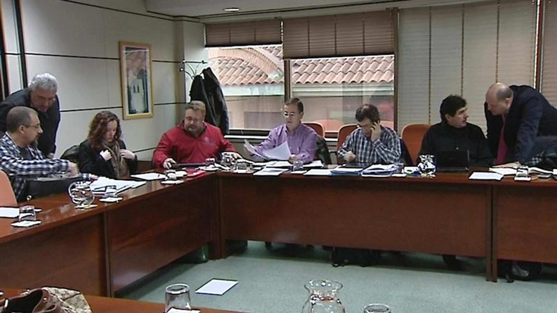Representantes de los trabajadores de Paradores en la sede del SIMA. Representantes de los trabajadores de Paradores en la sede del SIMA.