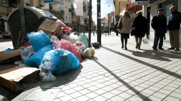 Huelga de recogida de basura en Granada