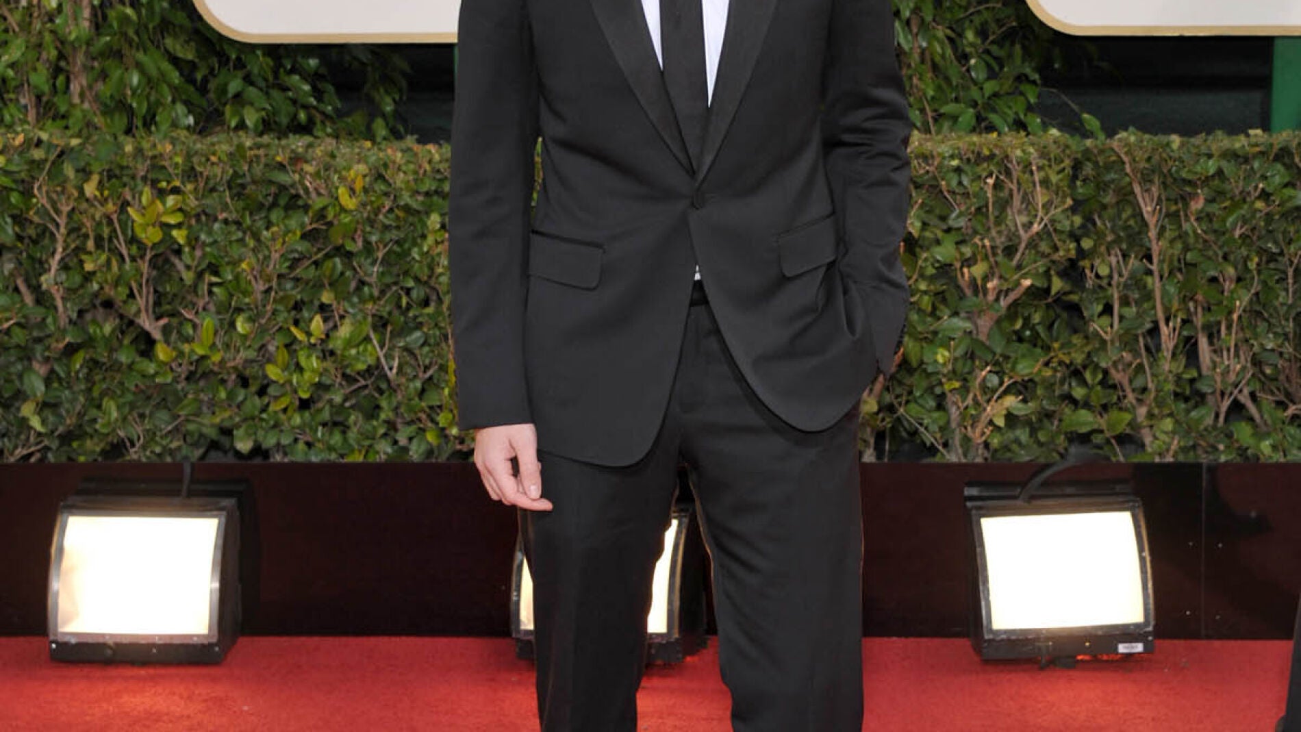 Robert Pattinson, muy solito en la alfombra roja