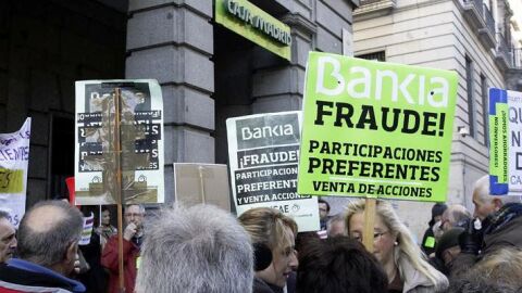 Manifestaci&oacute;n ante la sede de Bankia