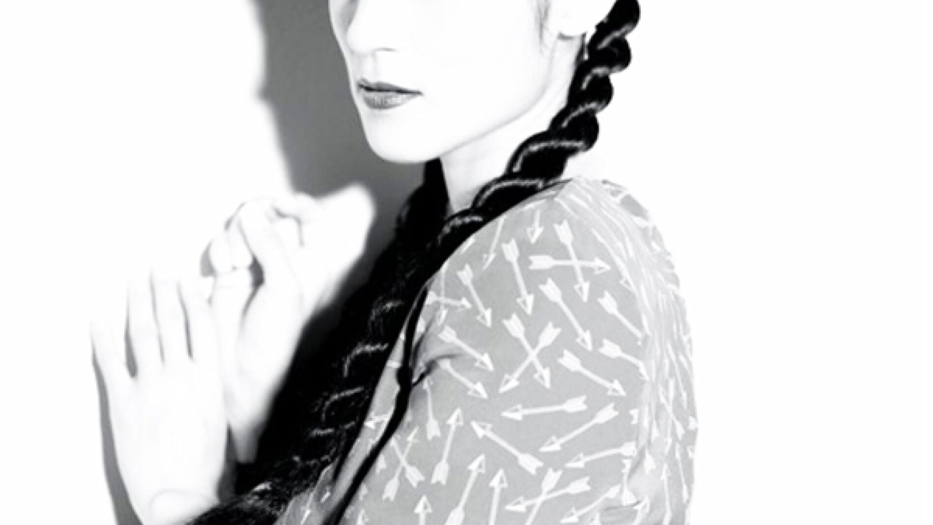 Imagen de estudio de Julieta Venegas.