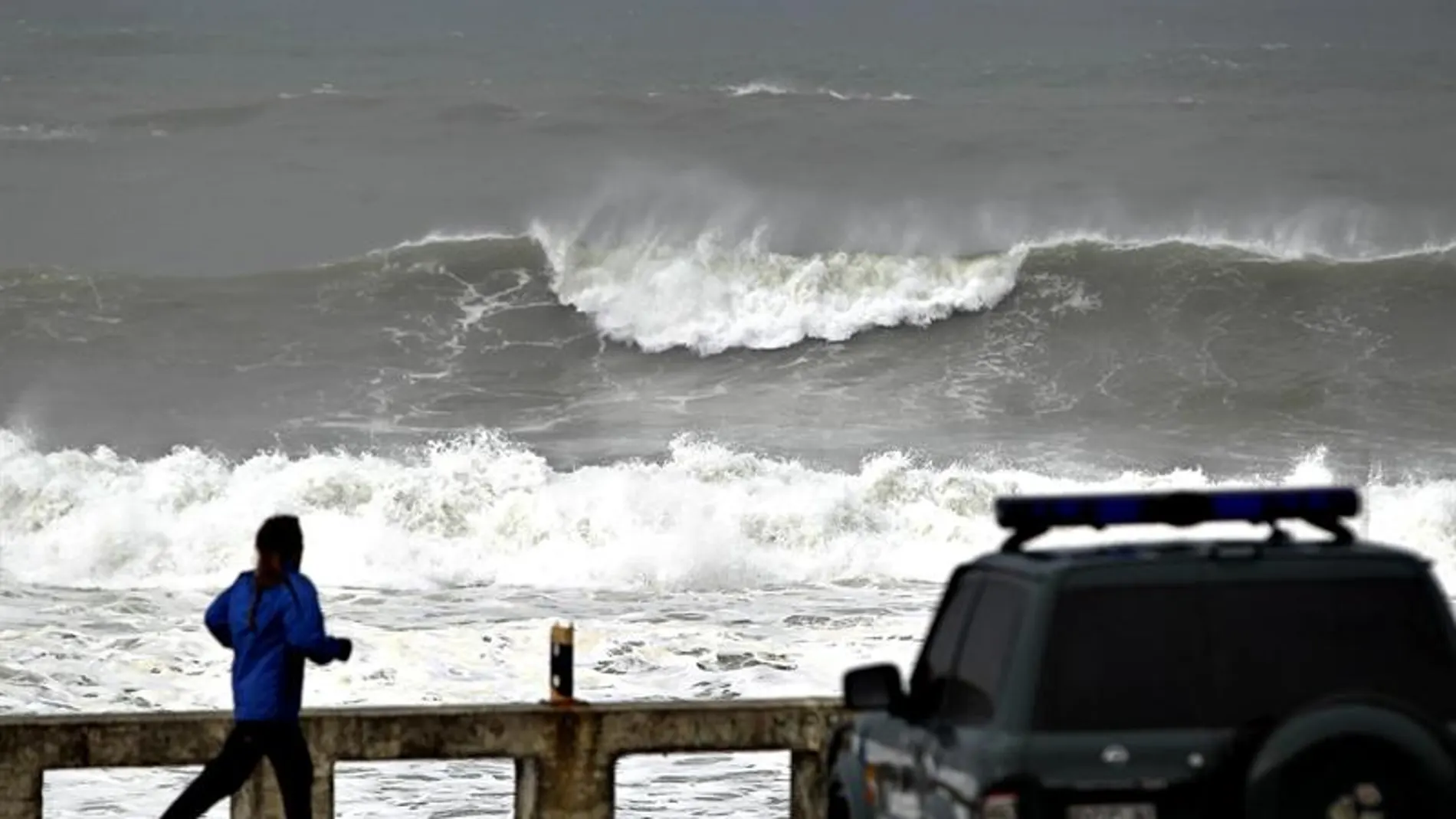 El temporal mantiene en alerta el norte peninsular El temporal mantiene en alerta el norte peninsular