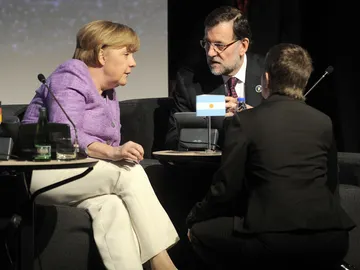 Merkel y Rajoy, reunidos en Chile Merkel y Rajoy, reunidos en Chile