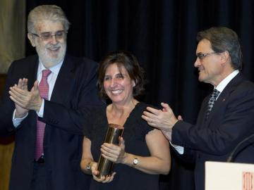 La escritora Sílvia Soler, junto a Artur Mas y José Manuel Lara