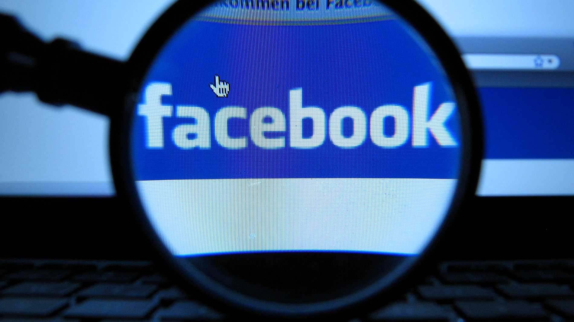 Facebook Facebook