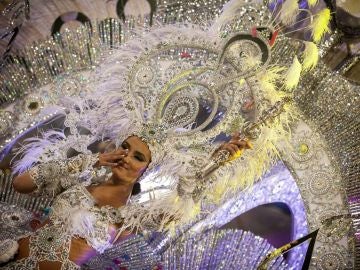 Giovanna Lee Alfonso, con la fantasía 'Lágrimas por ti'