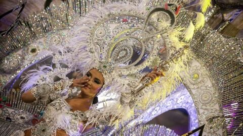 Giovanna Lee Alfonso, con la fantas&iacute;a 'L&aacute;grimas por ti'