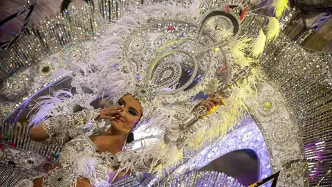Giovanna Lee Alfonso, con la fantasía 'Lágrimas por ti' Giovanna Lee Alfonso, con la fantasía 'Lágrimas por ti'