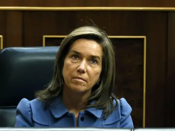 Ana Mato durante la sesión de control Ana Mato durante la sesión de control