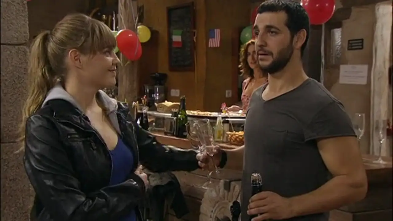 Nacho le prepara una fiesta sorpresa a Sonia