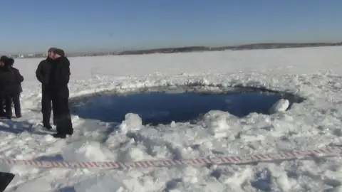 Efecto del meteorito caído en los Urales Efecto del meteorito caído en los Urales