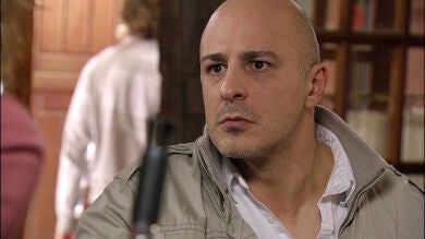 El padre de Pablo y Vera vuelve enfermo