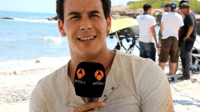 Mario Casas te invita a ver el último capítulo de El Barco