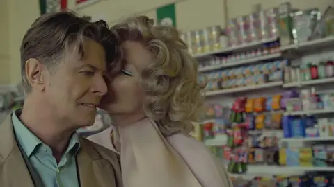 Videoclip de Bowie 'The stars (are out tonight)' Videoclip de Bowie 'The stars (are out tonight)'