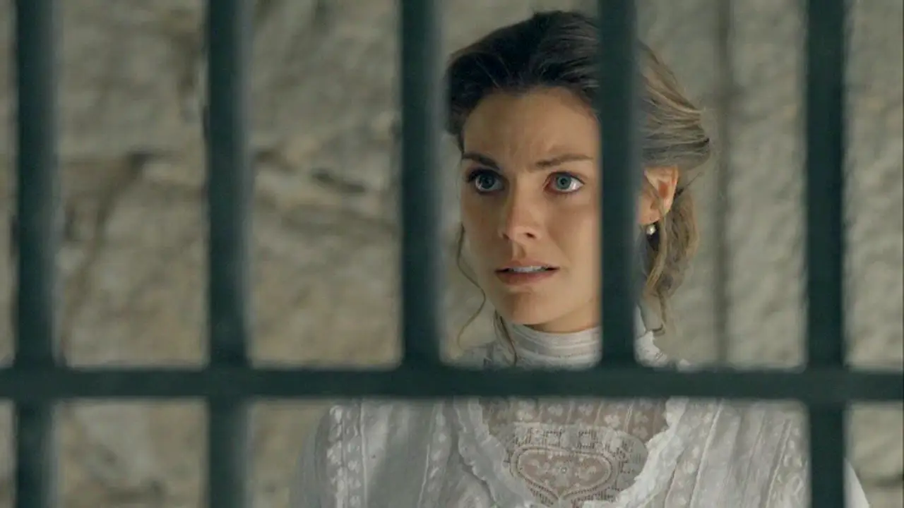 Alicia le pide a Benjamín un último favor