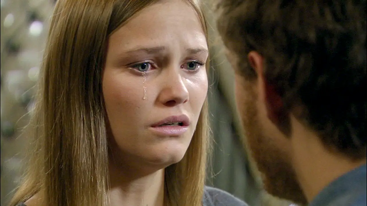 Joel no quiere que Leire le tenga miedo