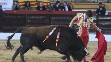 El Juli y Perera triunfan en el arranque de la temporada taurina en Olivenza