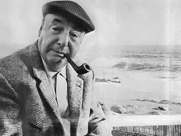 El escritor Pablo Neruda El escritor Pablo Neruda