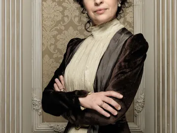 Adriana Ozores es Doña Teresa Adriana Ozores es Doña Teresa