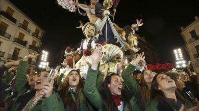 Convento Jerusalén vuelve a hacerse con el primer premio Especial de las Fallas